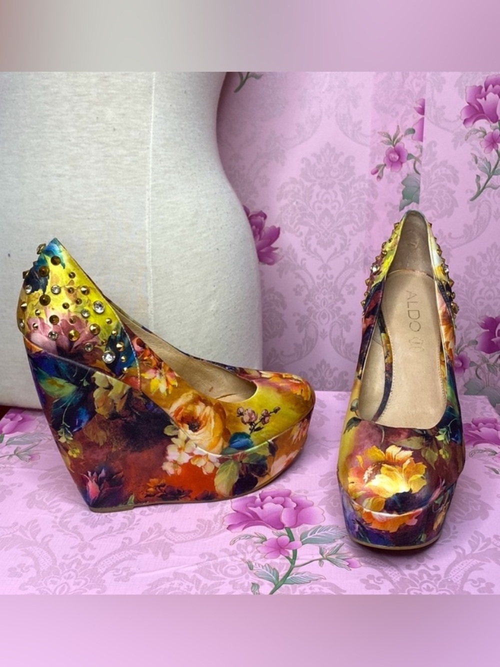 🌹 Aldo 🌹 Vibrant Floral Platform Wedge Heels